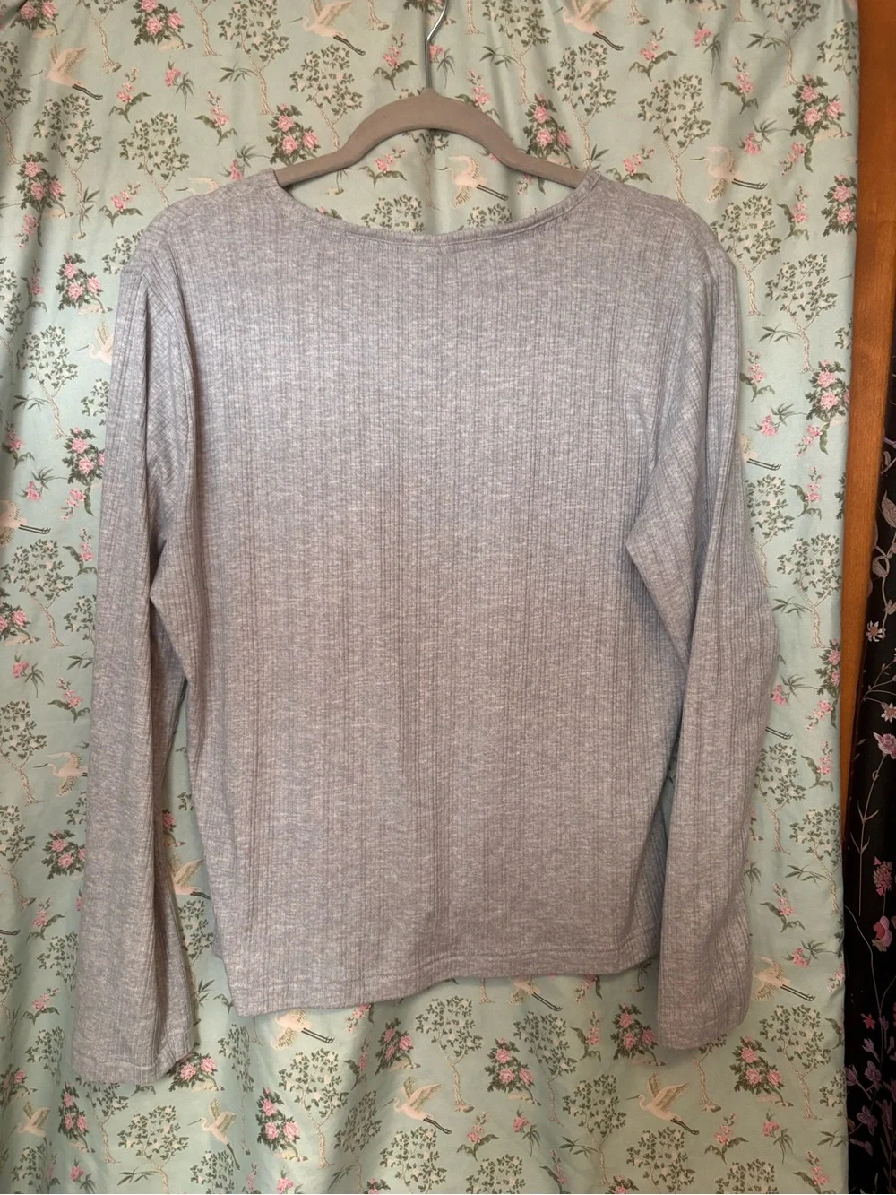 Tahari Heather Gray Ribbed Long-Sleeve Crewneck Top